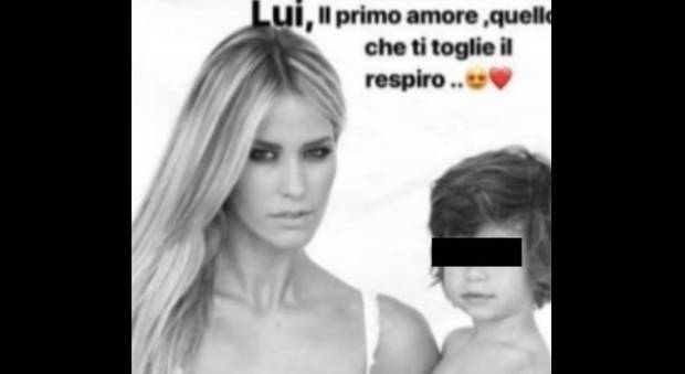 Elena Santarelli su Instagram con il figlio Giacomo malato: "Lui, il primo amore"