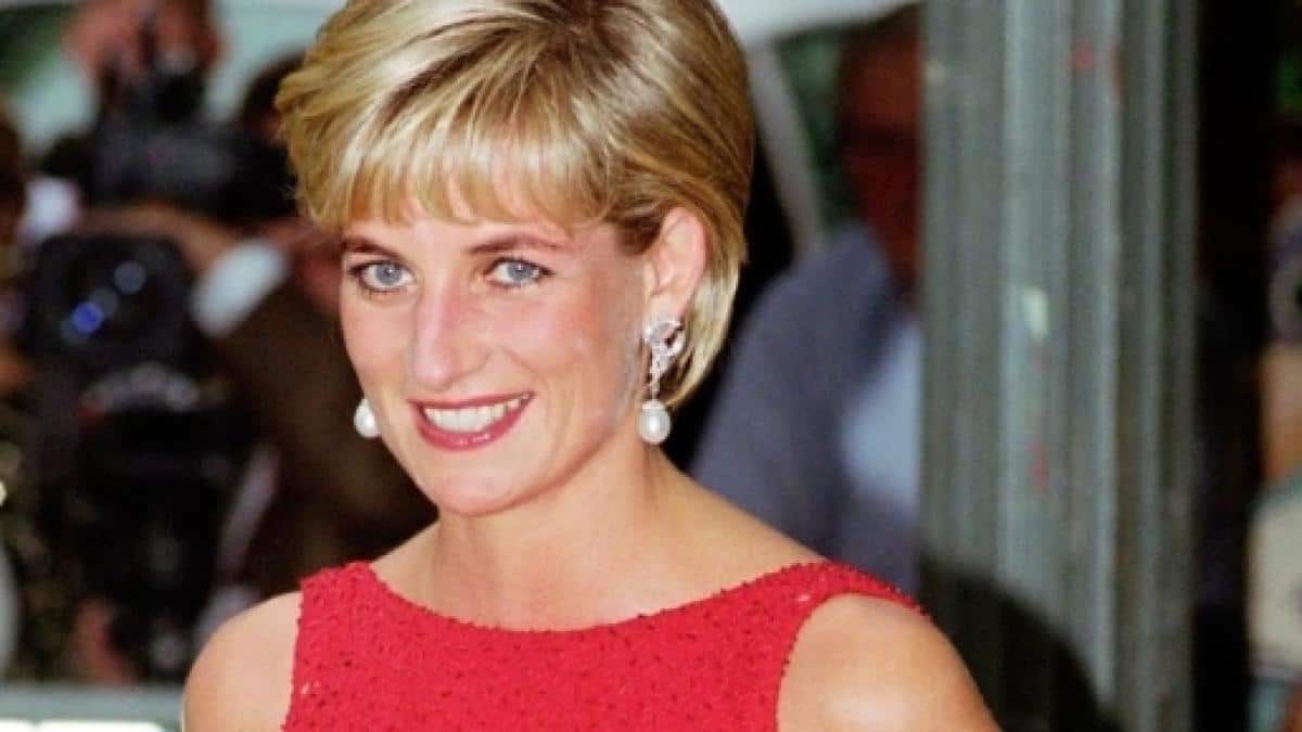 Lady Diana, ritrovata la lettera scritta ad una fan: "Ti penso, resisti"
