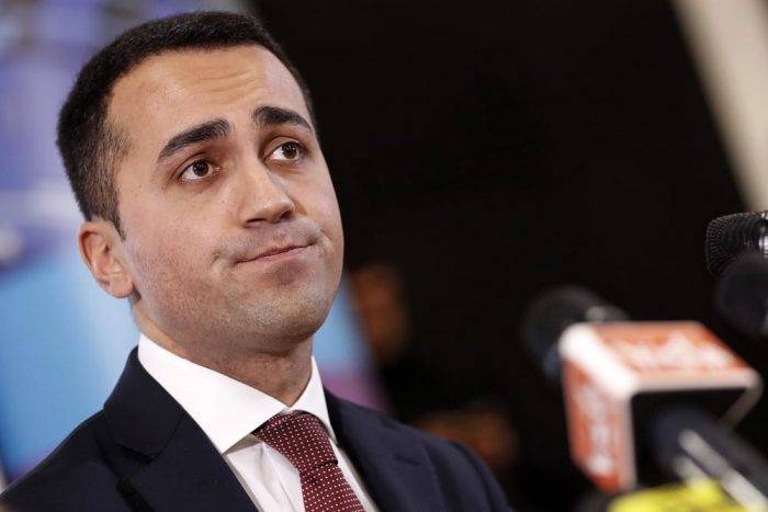 Reddito di Cittadinanza, Confindustria contro Luigi Di Maio: "Sistema che scoraggia i giovani dal cercare un impiego"