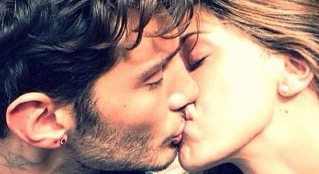 "Cose che mi rendono felice" Belen Rodriguez, il messaggio Instagram per Stefano De Martino