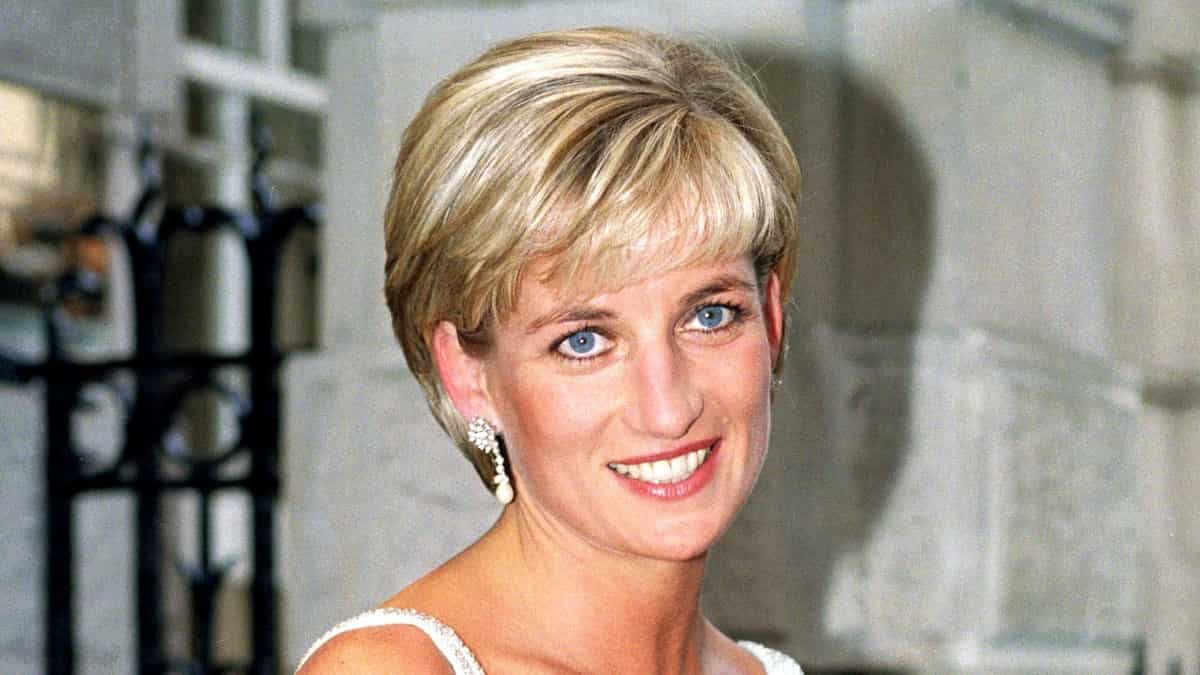 Lady Diana, le nuove indagini rivelano la verità: era incinta prima di morire?