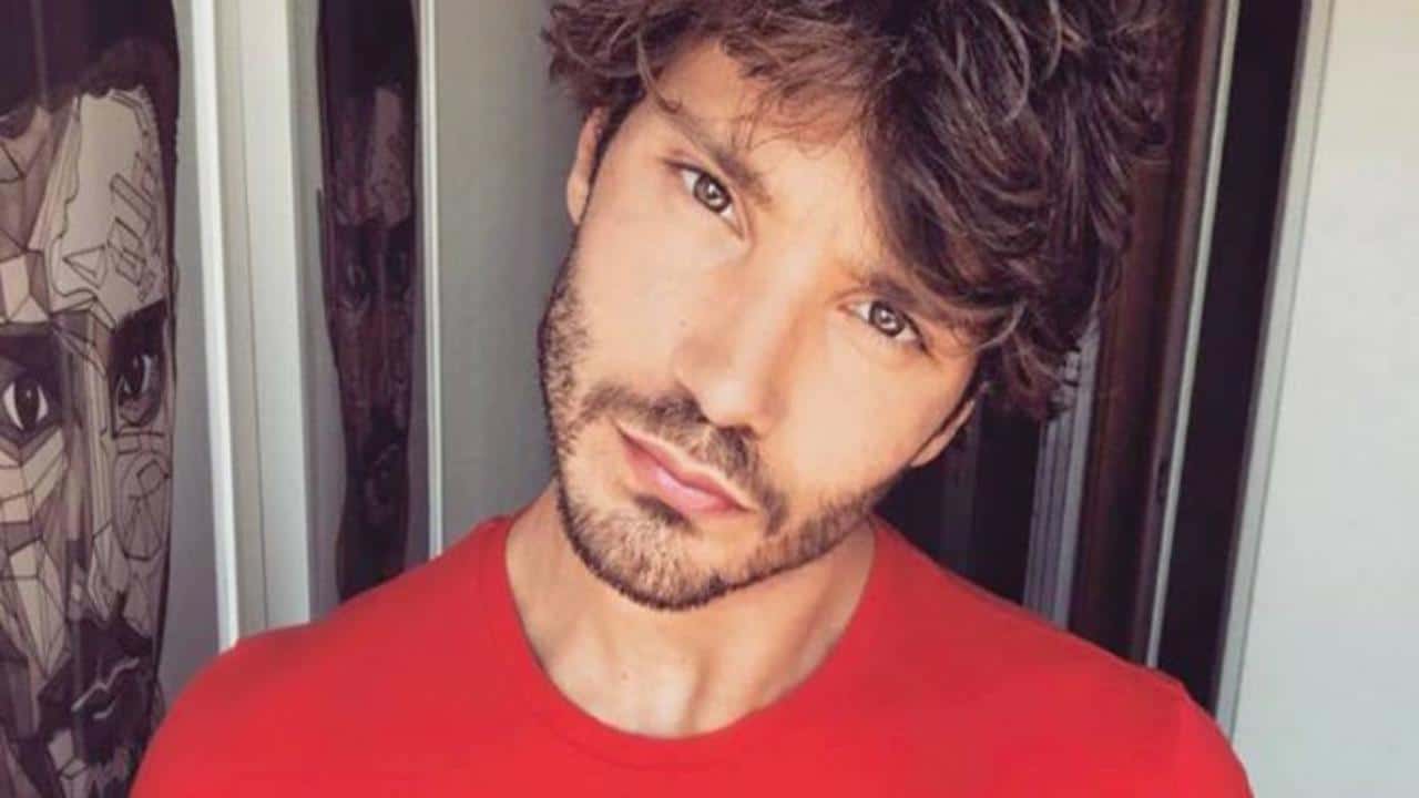 Stefano De Martino, conduttore di Made in Sud confessa: "Non sono capace"