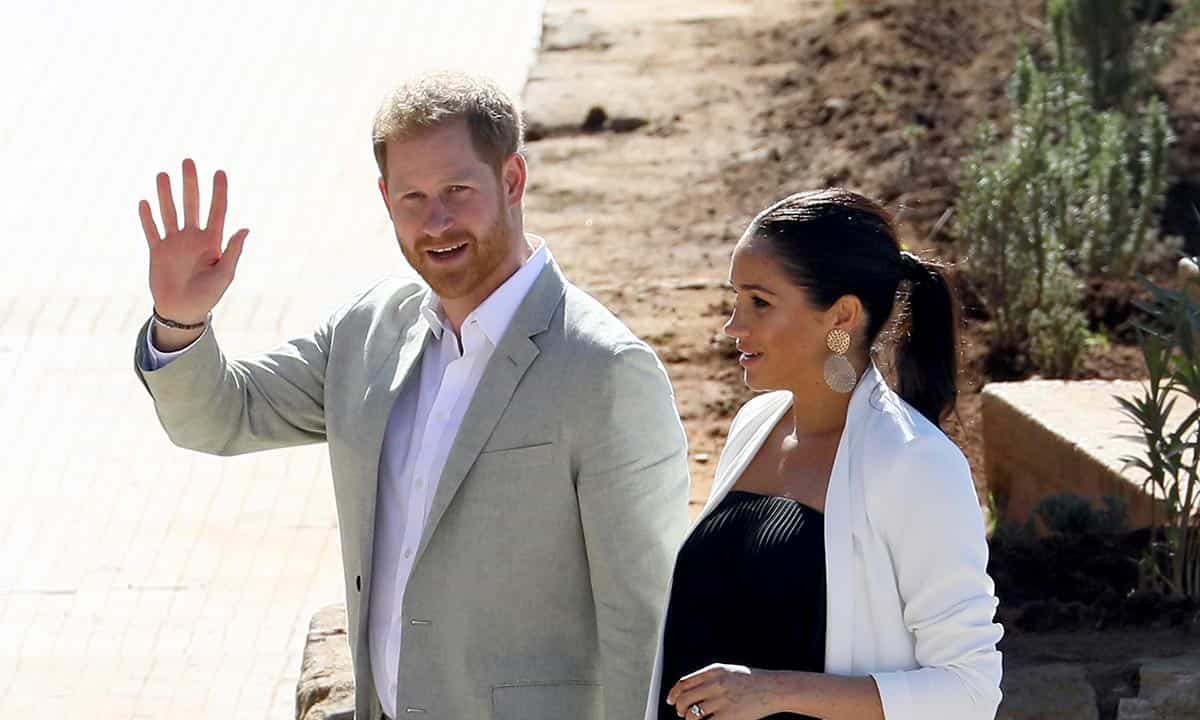 Meghan Markle, fuga segreta a Los Angeles con Harry: "E' corsa dalla mamma"