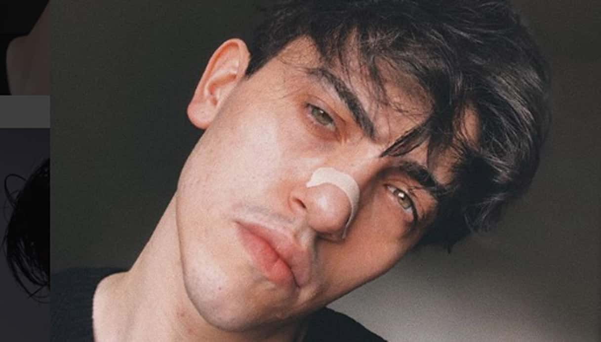 Michele Bravi incidente