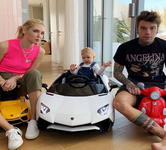 Ferragni e Fedez regalo Lamborghini al figlio Leone