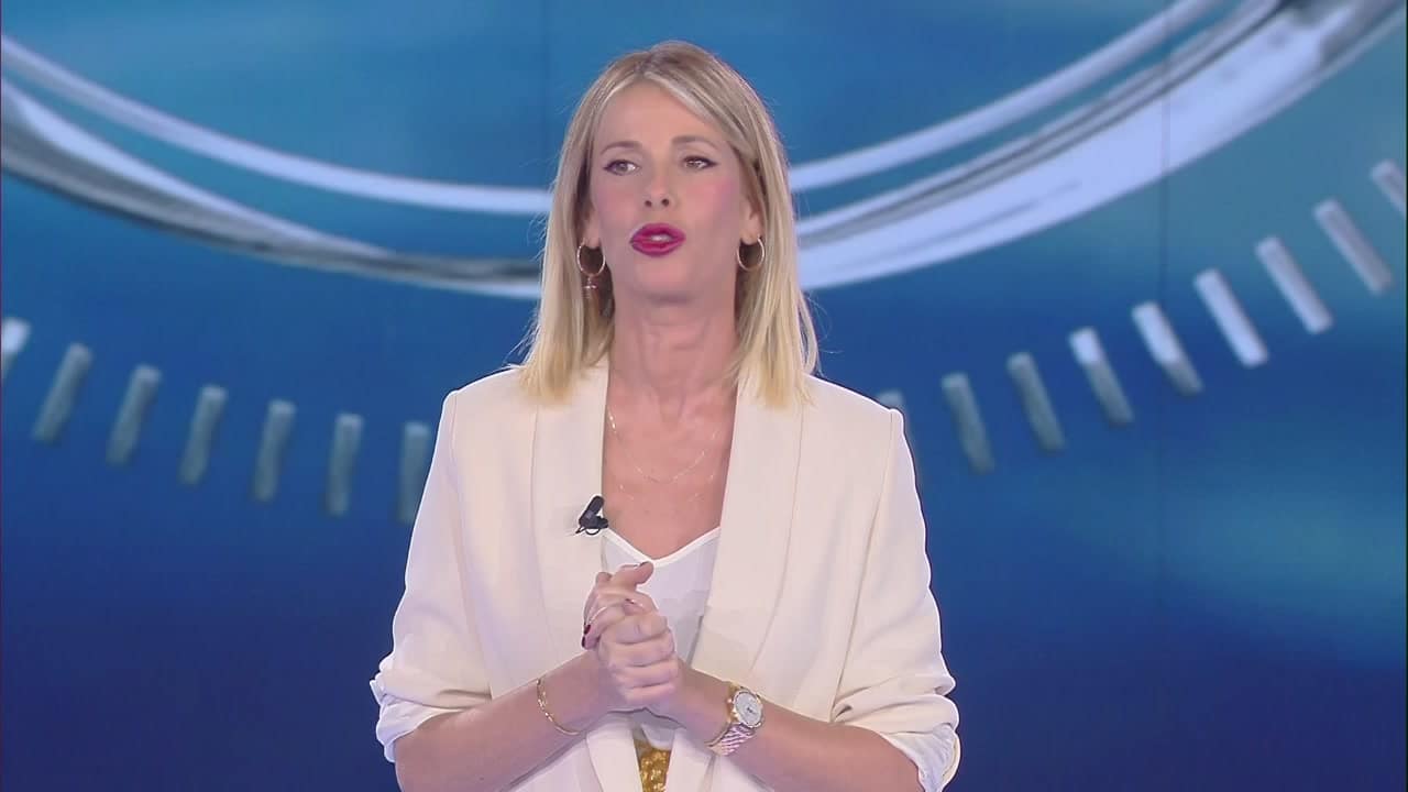 Isola dei Famosi nel caos: gli sponsor abbandonano il programma per il caso Fogli