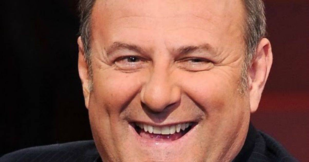 Gerry Scotti ritrova il sorriso dopo il divorzio: ecco di chi si tratta