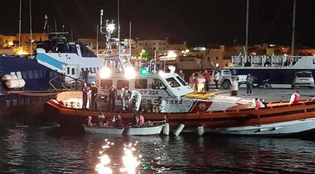 Migranti arrivati a Lampedusa