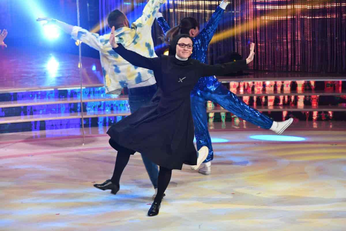 suor cristina assente alla prossima puntata di ballando con le stelle