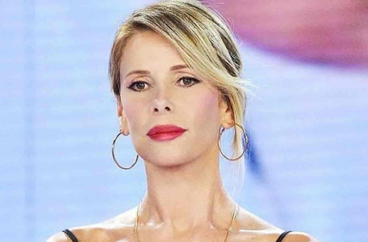 Alessia Marcuzzi fa la crioterapia