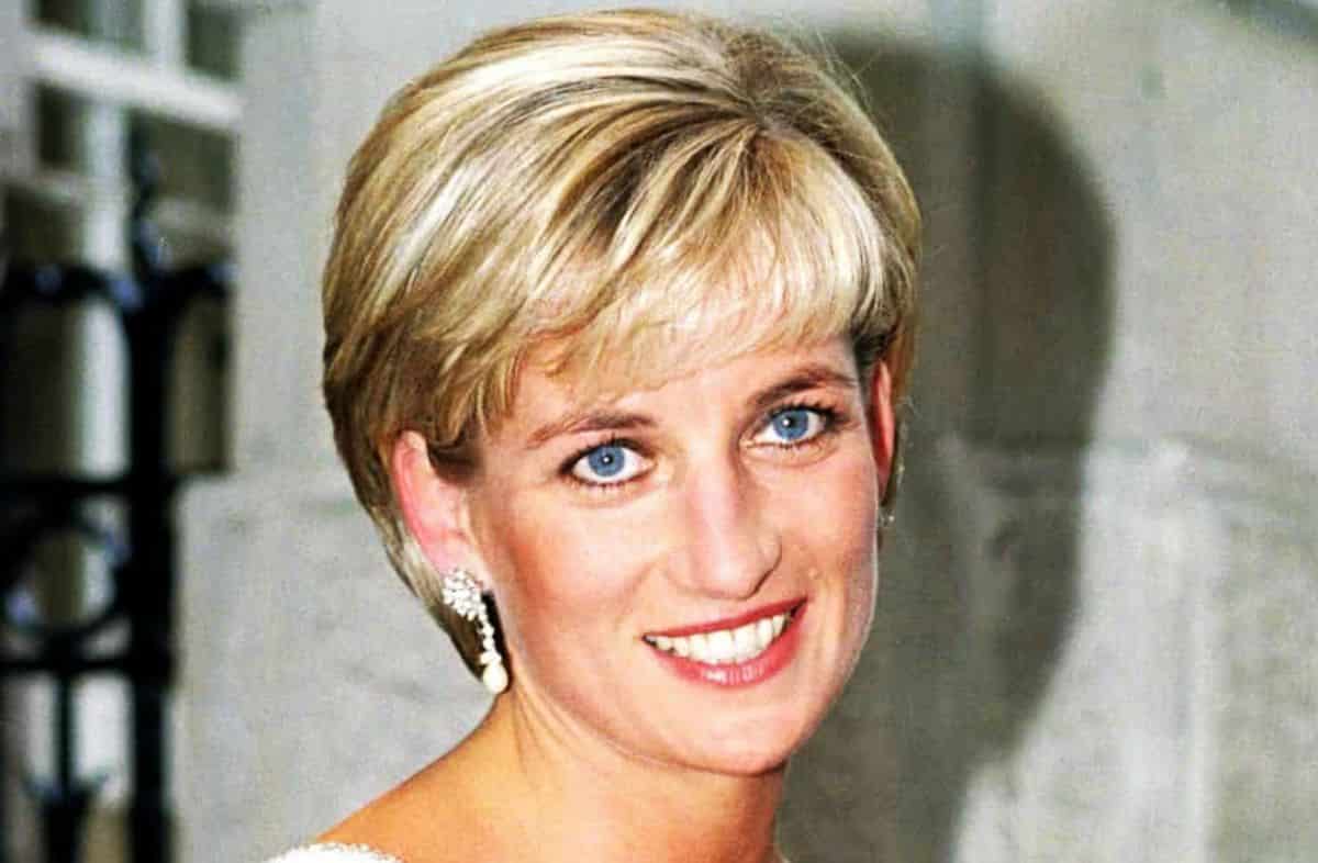 Lady Diana, lettere bruciate per evitare scandali