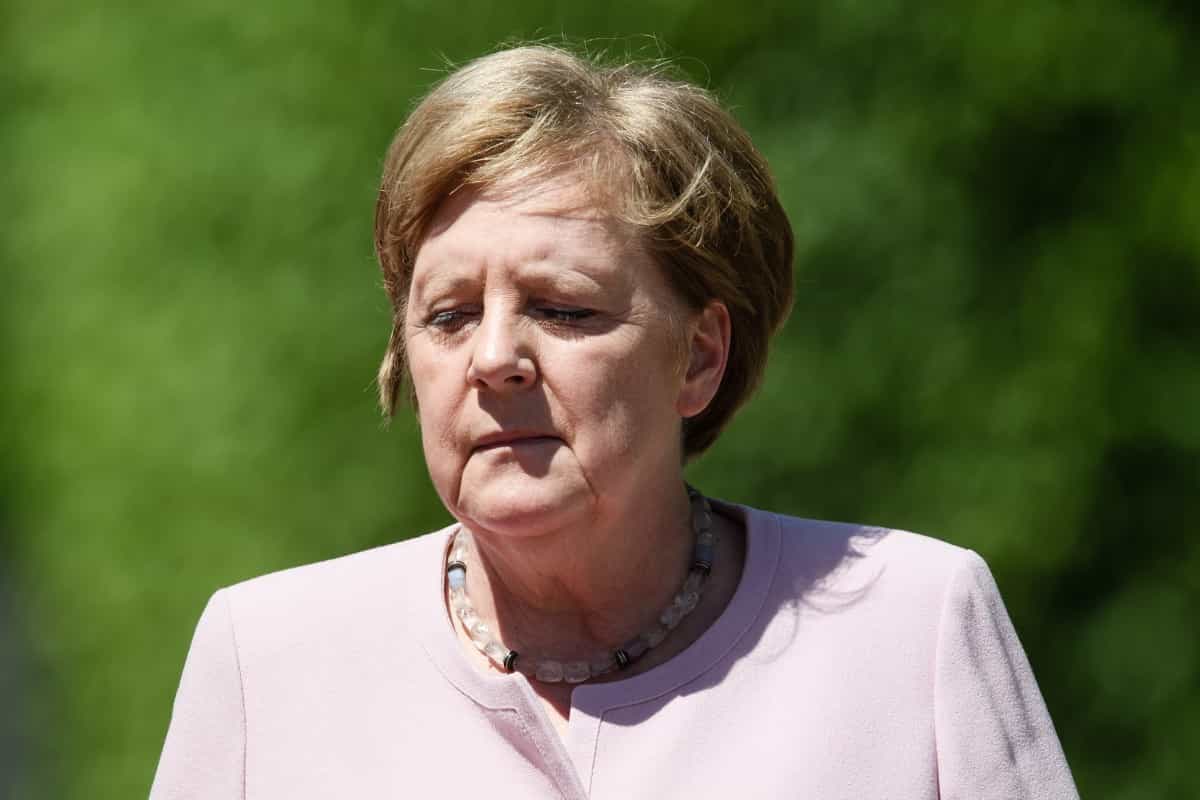 Paura per Angela Merkel