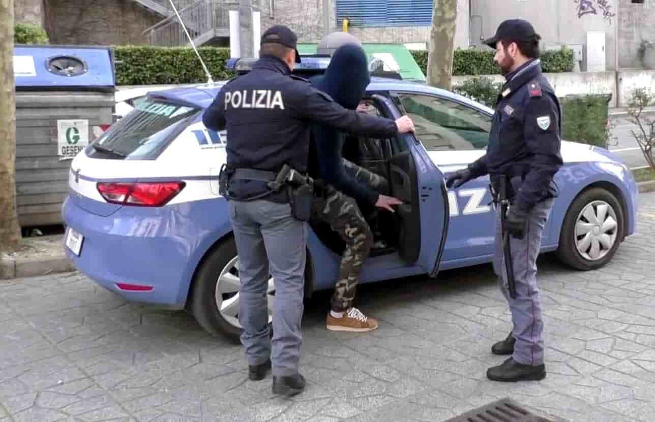 Foggia, blitz della Polizia