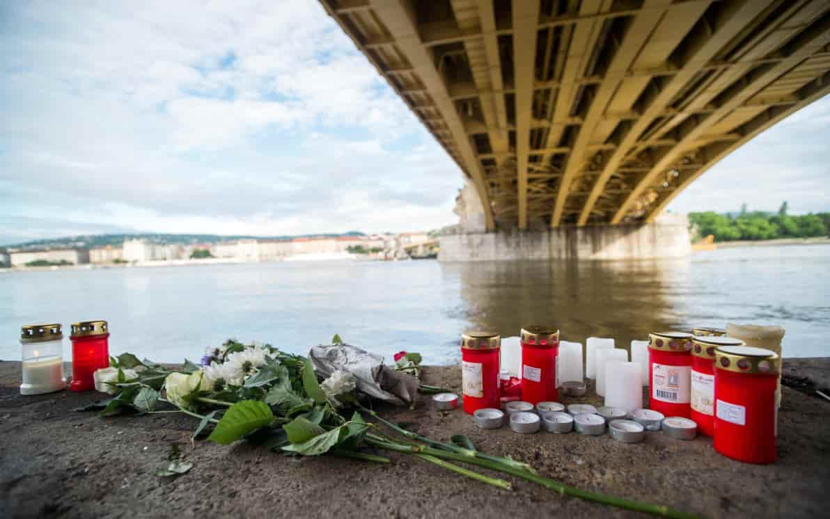 Naufragio del battello a Budapest