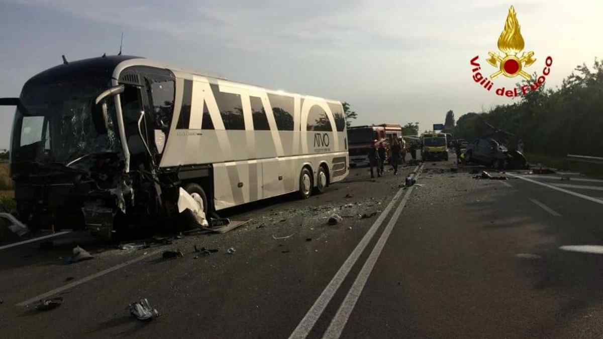 incidente venezia 2, mori e 5 feriti