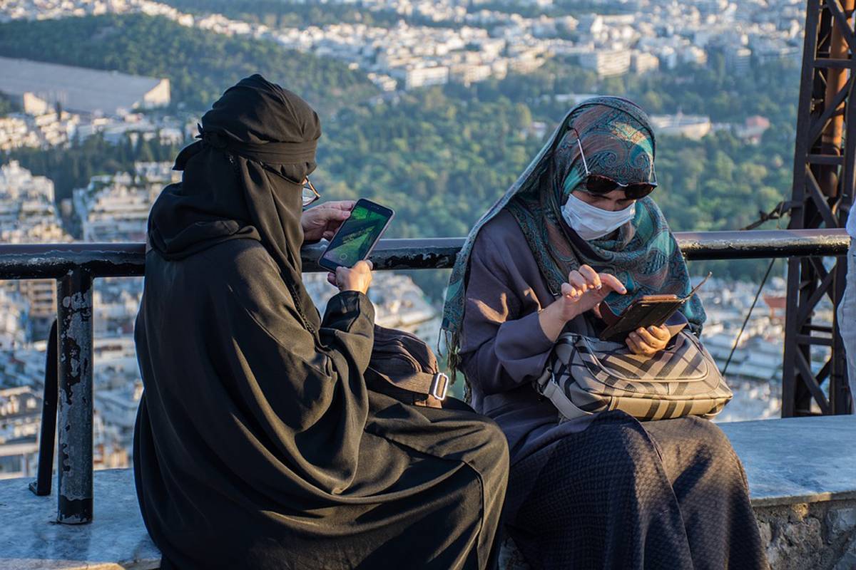 Divieto burqa e niqab