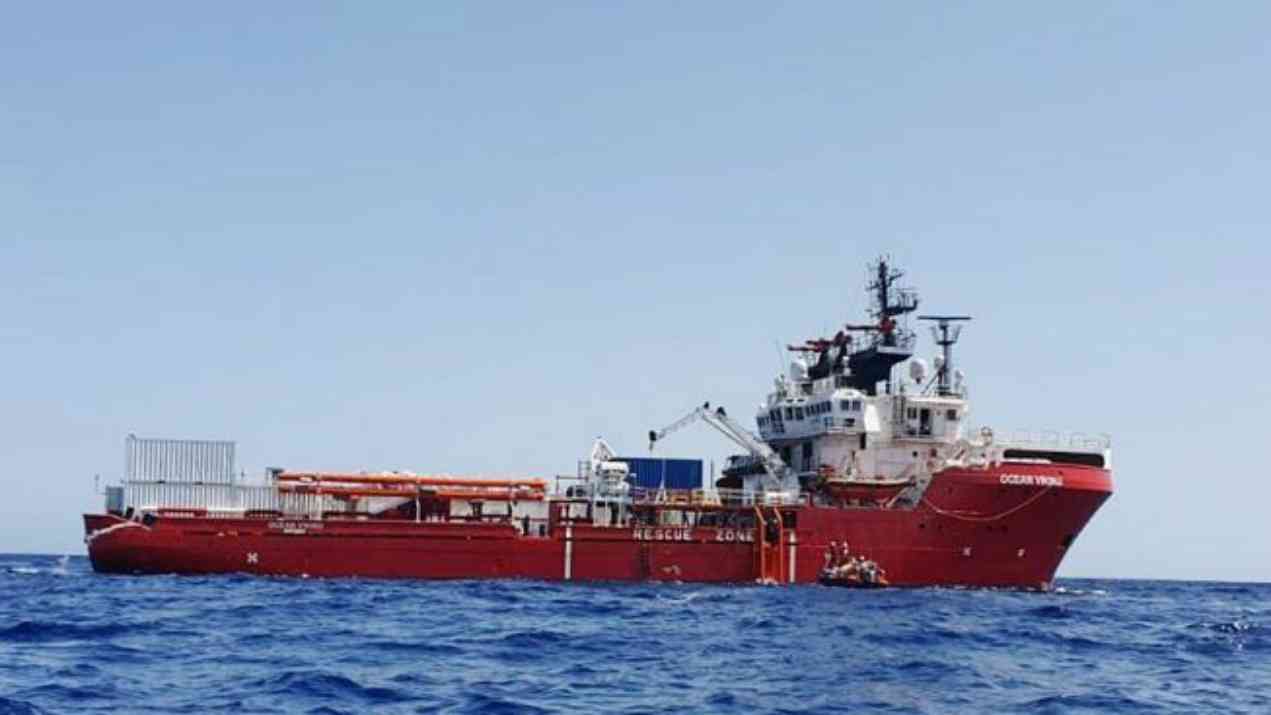 Ocean Viking, la Ong lancia l'allarme: "Ancora pochi giorni poi dobbiamo evacuare"