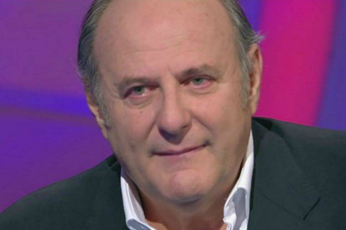 Gerry Scotti, la tenda allagata in vacanza