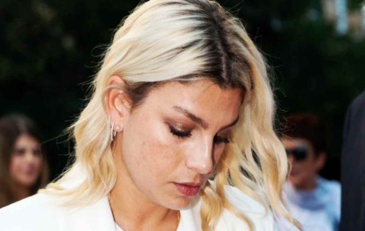 Emma Marrone, restauro per il viso stanco 