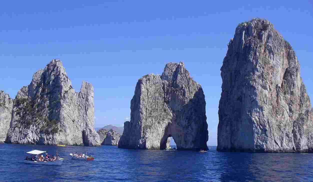 Faraglioni, l'eccellenza italiana candidata Patrimonio Unesco: ecco come tutelarli