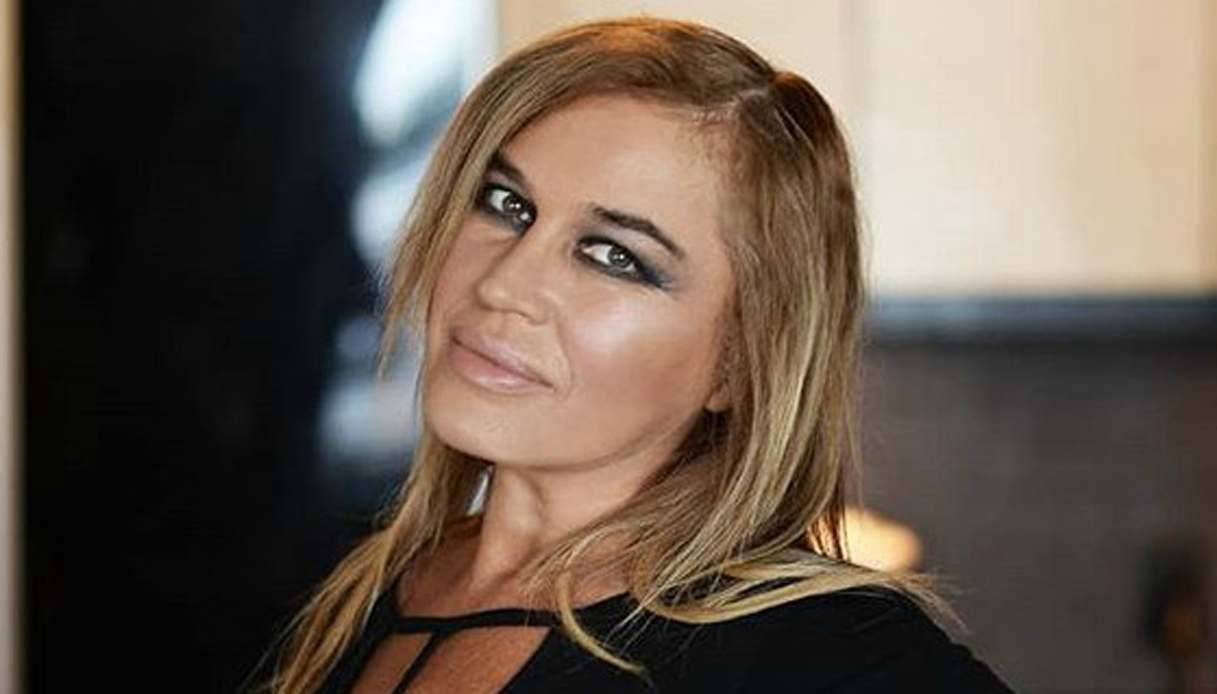 lory del santo vuole prendere in affido una bambina