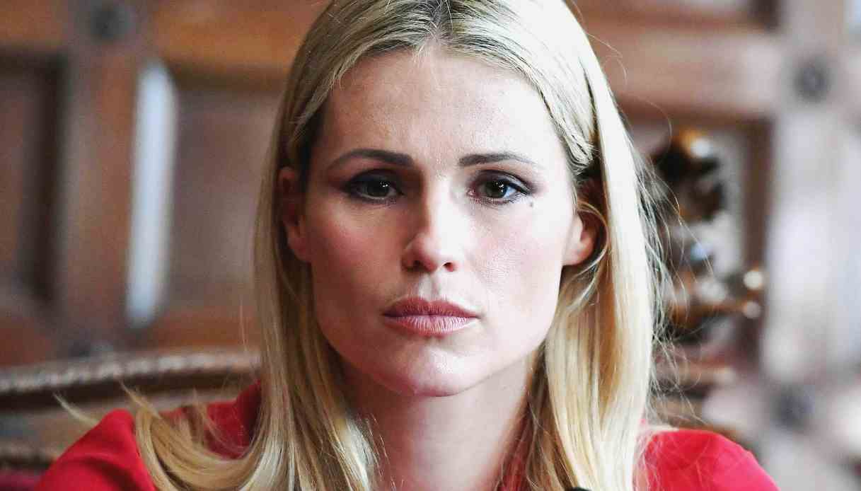 Michelle Hunziker senza voce, farmaci