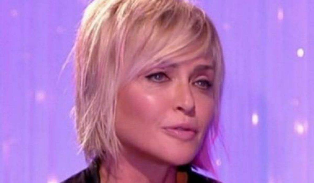 Paola Barale la verità sul suo essere lesbica 'Non amo distringuere'