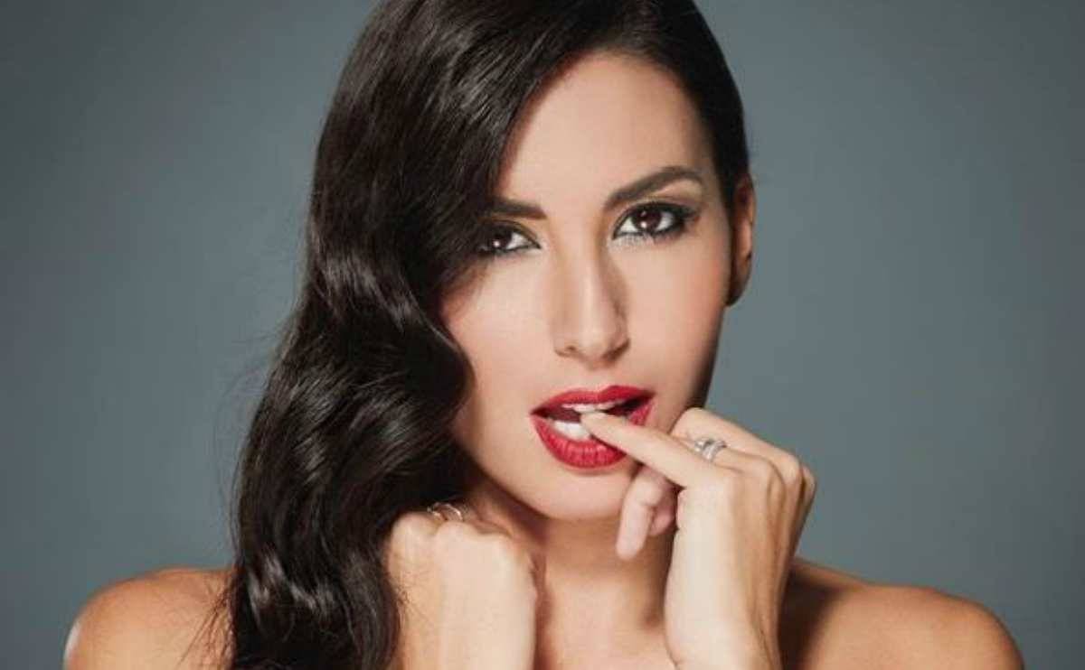 Elisabetta Gregoraci seno