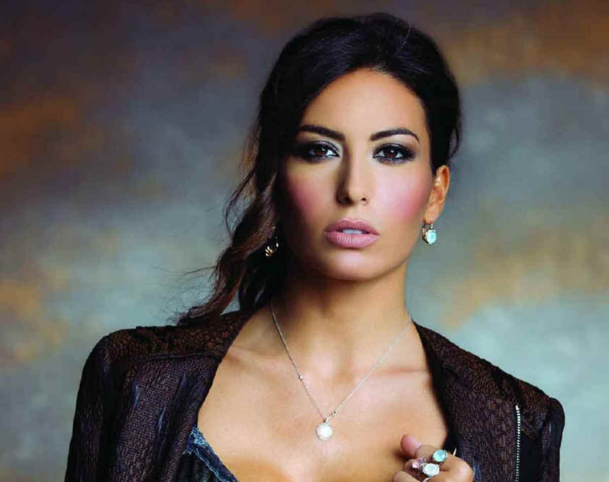 Elisabetta Gregoraci bollente