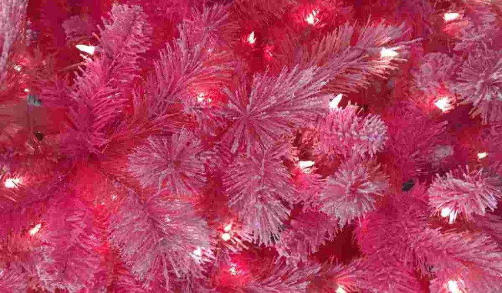 Albero Di Natale Rosa.Albero Di Natale Le Tendenze E I Colori 2019 Per Gli Addobbi