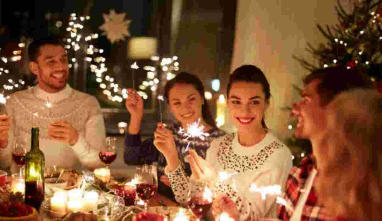 Capodanno, tutte le cose imbarazzanti da NON dire a tavola