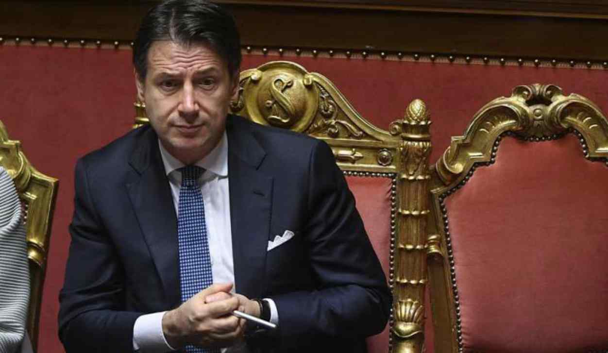 Governo, Giuseppe Conte: "Andiamo avanti. Salvini? Il suo consenso sta scemando"