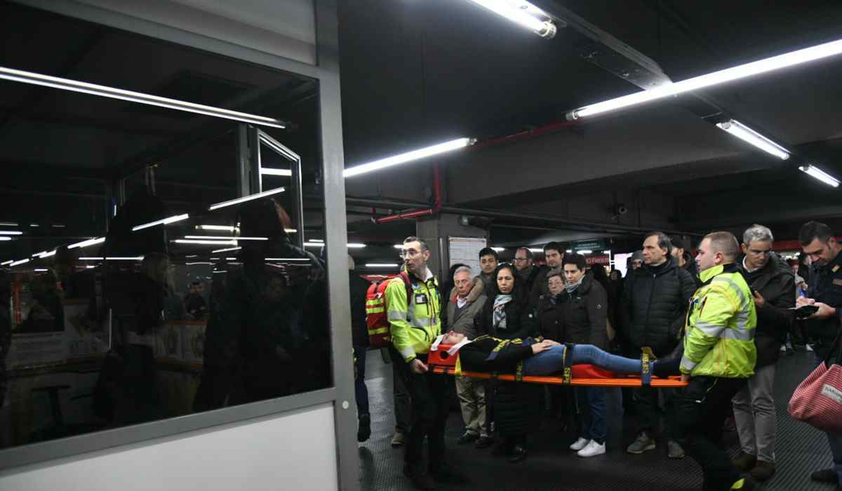 incidente metro milano