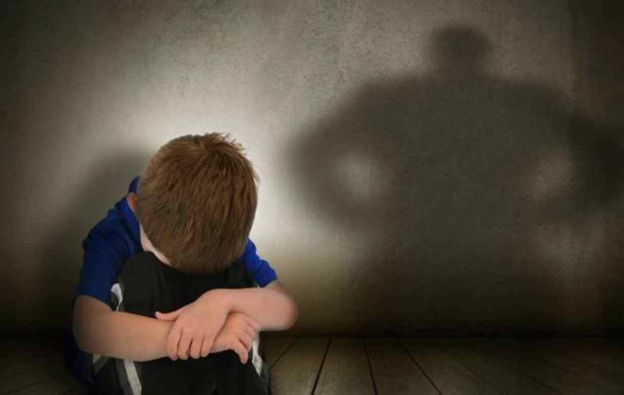 Stupro su bambini, sequestrata una casa famiglia: operatori indagati per violenza di gruppo