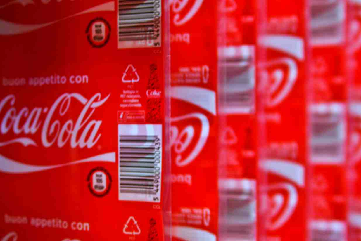 Coca Cola, lo stabilimento di Catania in Albania: paura per 350 dipendenti