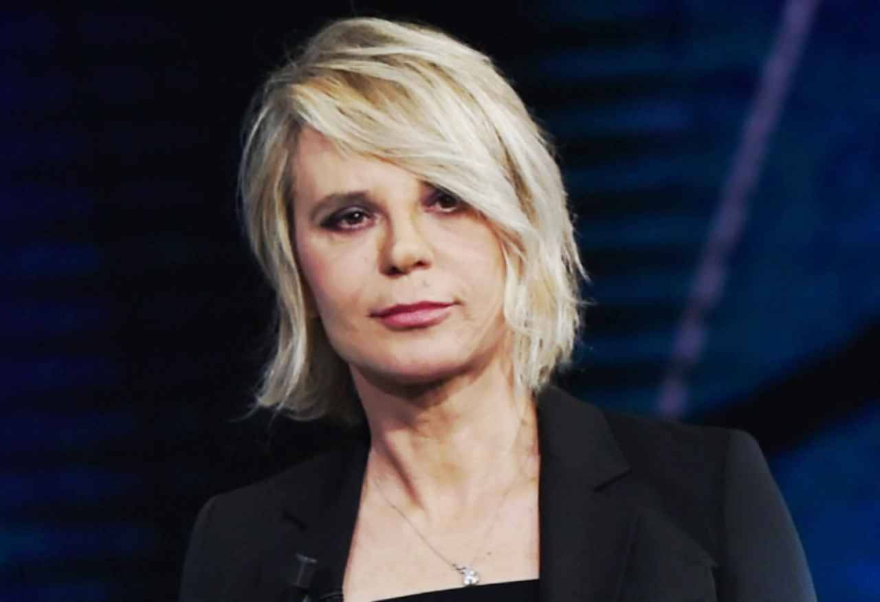 Maria De Filippi, l'alunno si sente male in diretta per il forte pianto