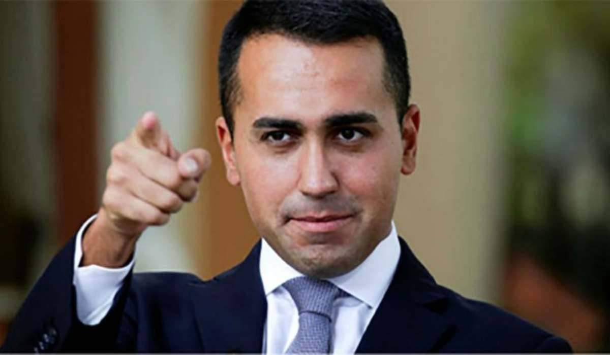 Luigi Di Maio contro il panico da coronavirus