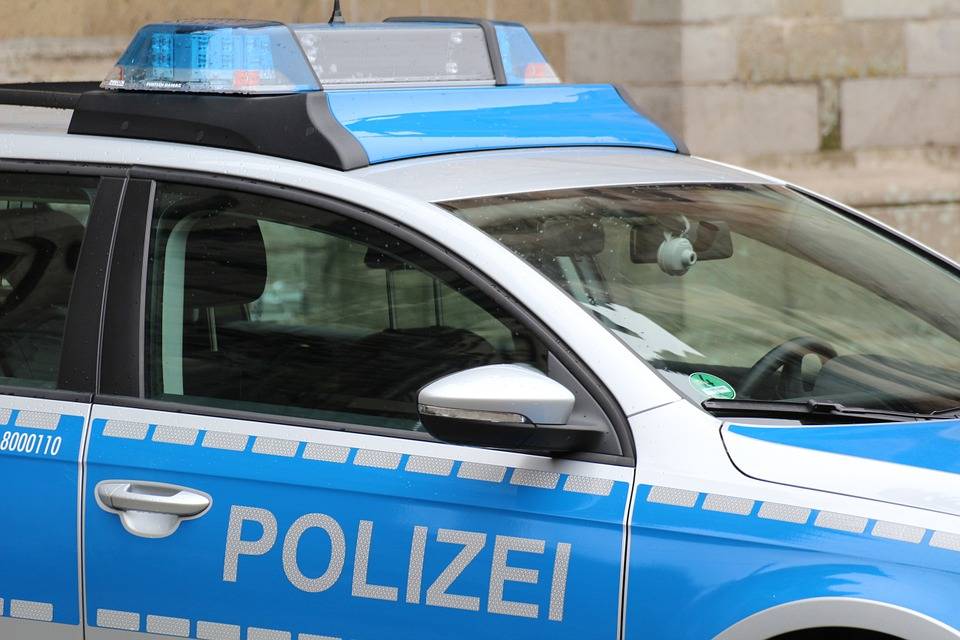 Auto tra la folla in Germania, la verità dietro il terribile gesto: arrestato 29enne