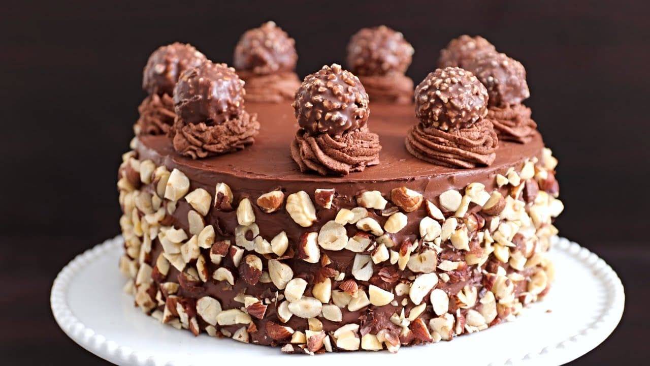 Torta Ferrero Rocher Velocissima La Ricetta Del Goloso Dolce Alla Nutella