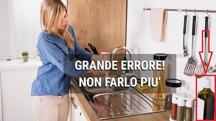 non scolare l'olio da cucina nel lavandino