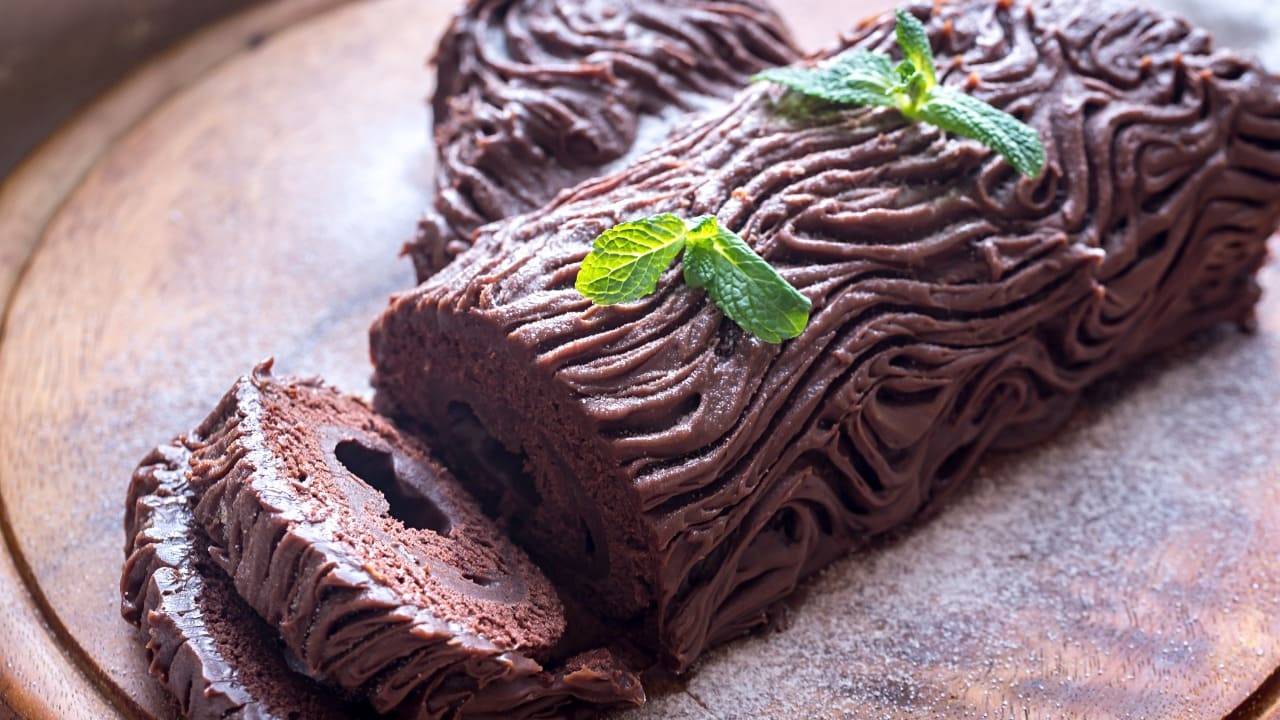 Cotto E Mangiato Tronchetto Di Natale.Tronchetto Al Cioccolato Pronto In 7 Minuti E Senza Cottura