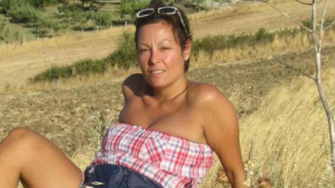 Donna uccisa a colpi di fucile, chi era Alessandra Cità: "Un fiore di donna"