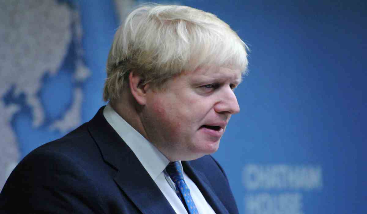 Boris Johnson, in ospedale per il coronavirus: "Misure cautelari"