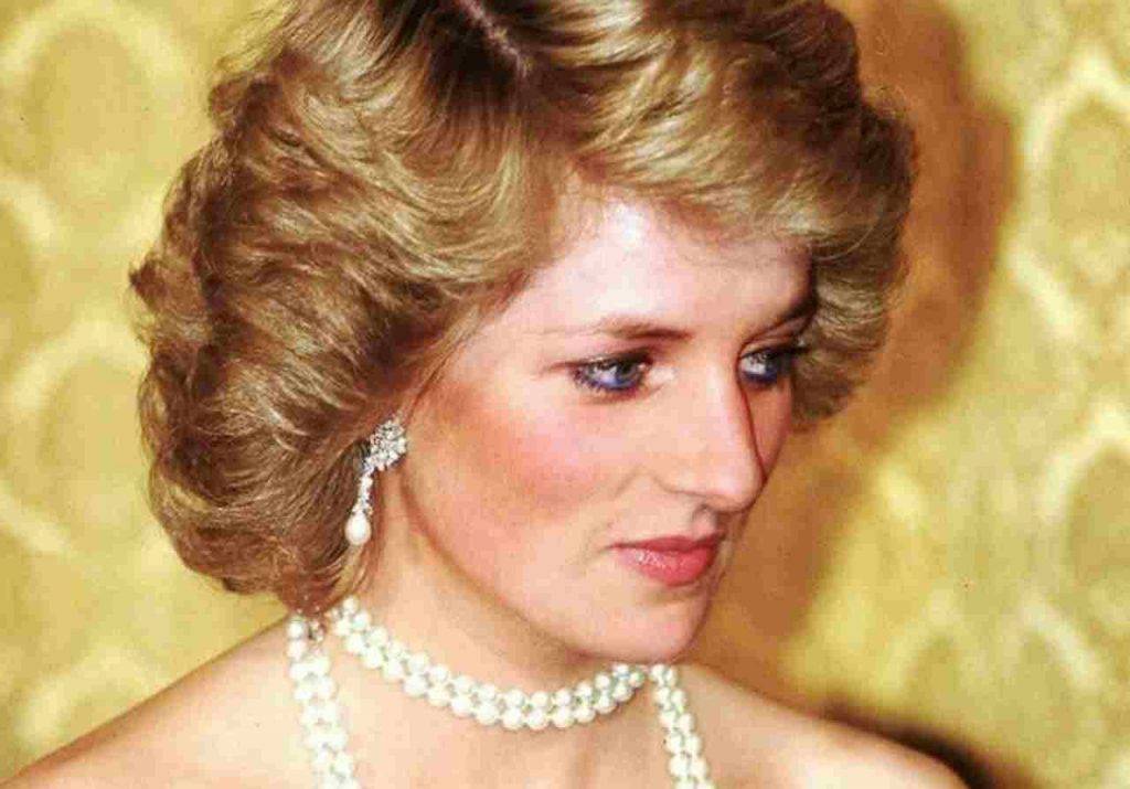 Lady Diana, la triste rinuncia....