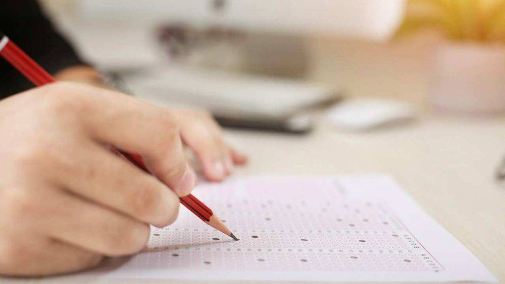 Maturità 2020, tutto pronto per il 17 giugno: le commissioni si riuniscono negli istituti