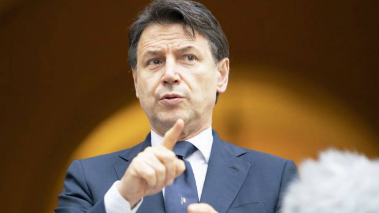 Premier Giuseppe Conte dichiarazioni sui clandestini