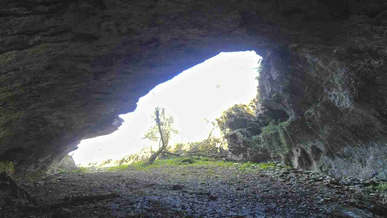 Lessinia Grotta