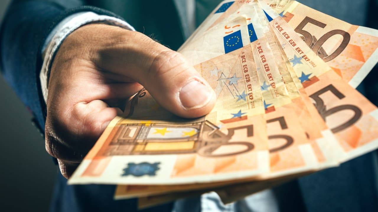 due consiglieri lega hanno chiesto il bonus