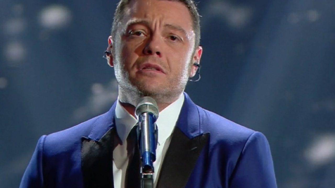 Tiziano Ferro doloroso annuncio