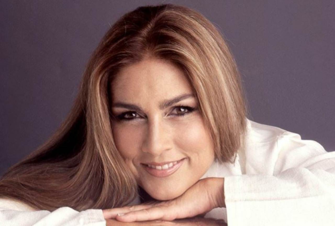 Romina Power costume